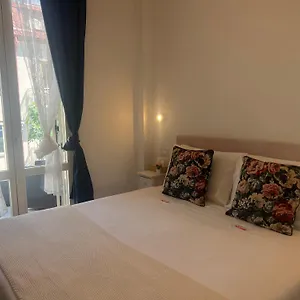 Regina In Melegnano - Wifi, Breakfast Box And Terrace Milan