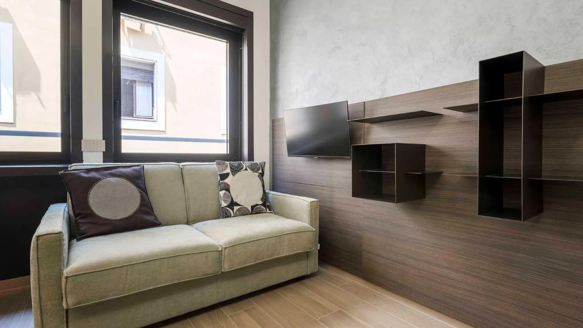 Dhome Milan Apartment