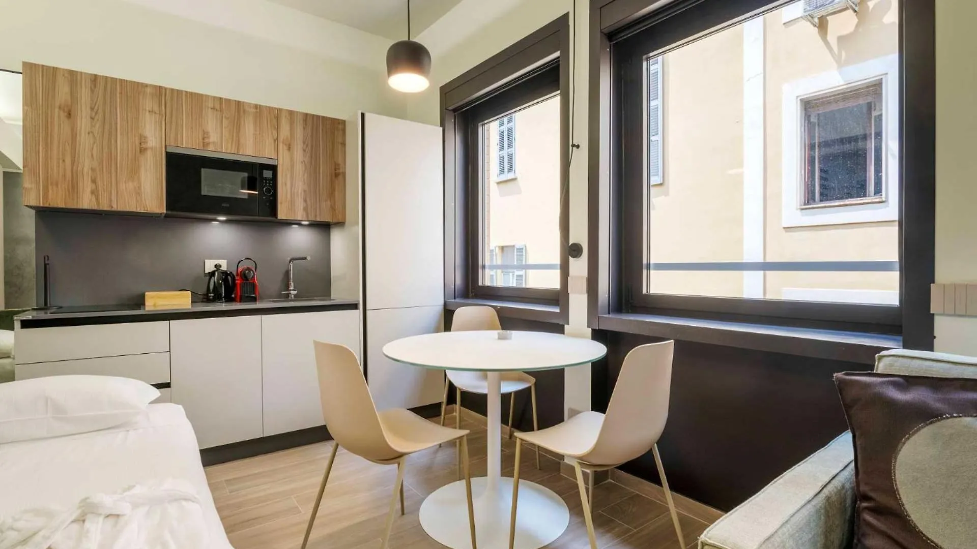 Dhome Milan Apartment