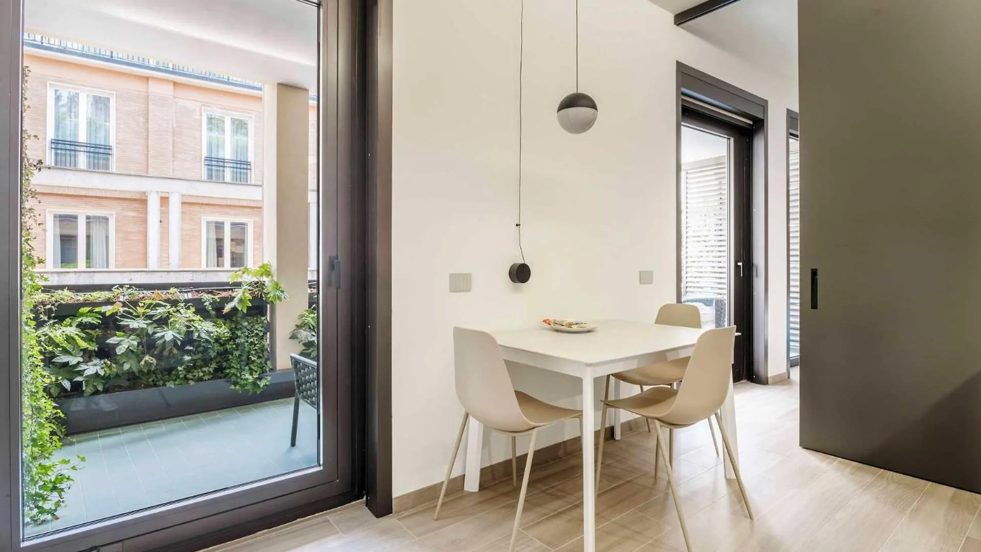 Dhome Milan Apartment