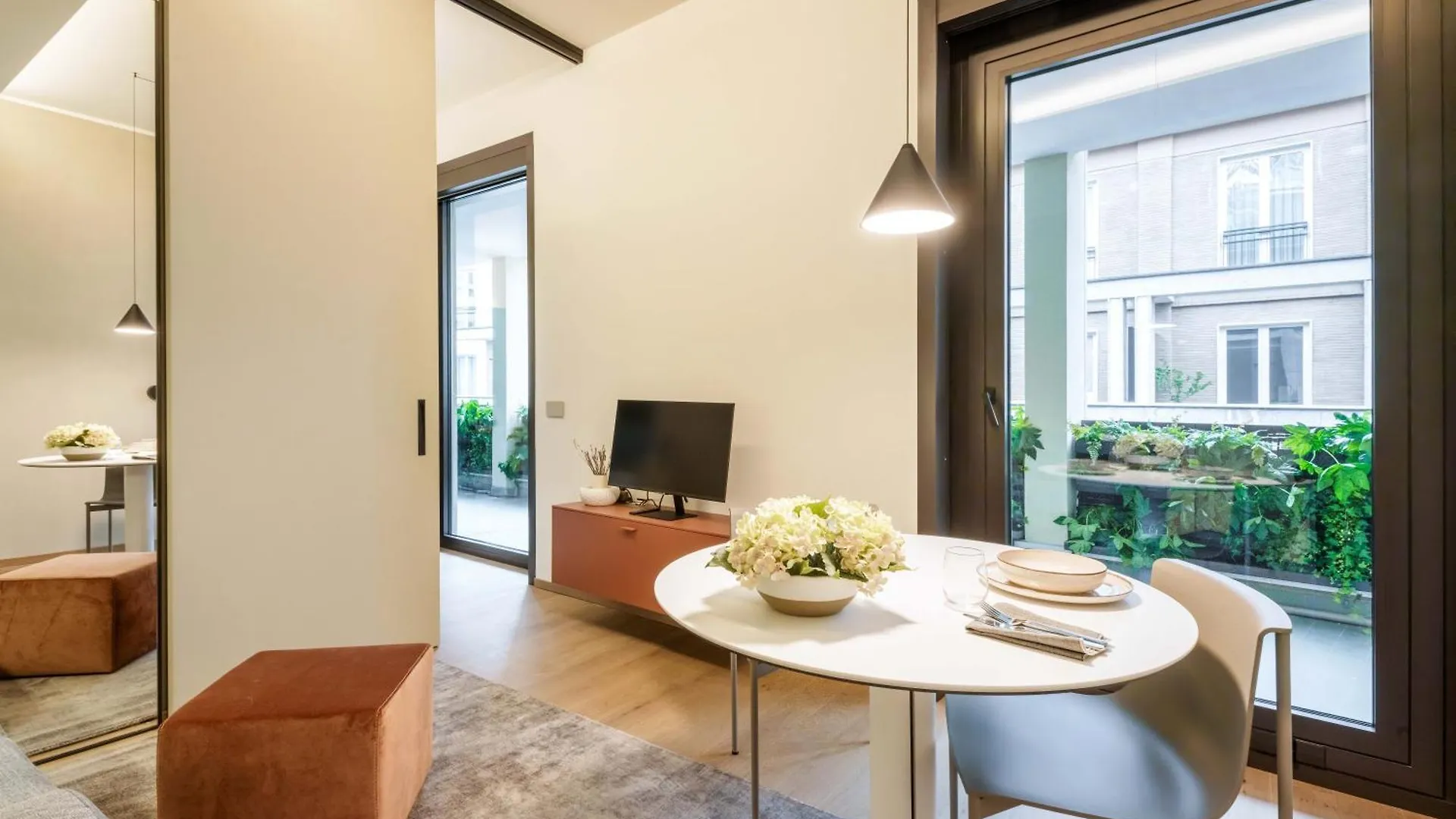 Dhome Milan Apartment