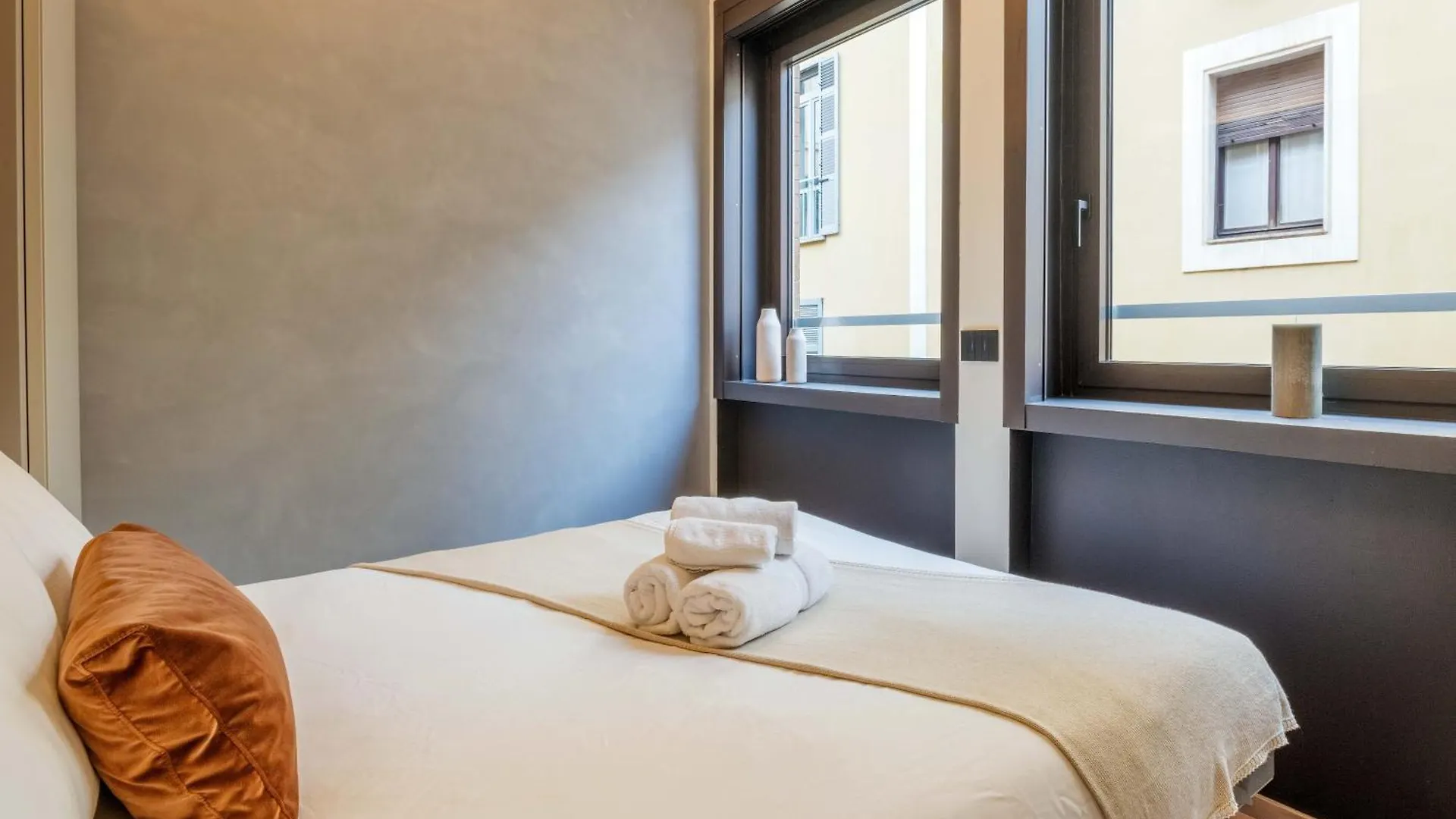 Apartment Dhome Milan Italy